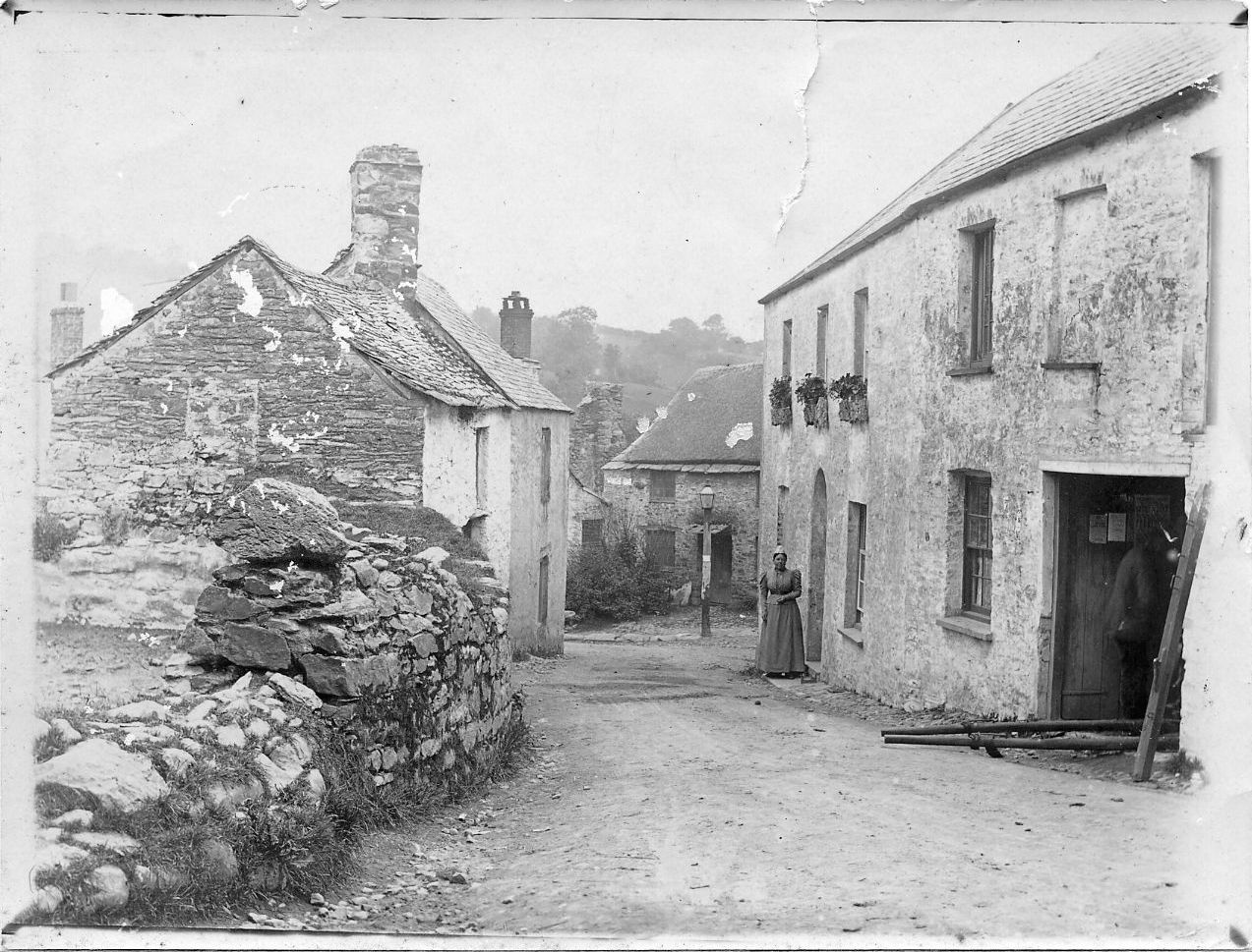 A walk through Parracombe past